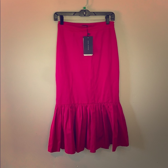 Zara Dresses & Skirts - 5/$25❌⭕️🆕🥀Zara Magenta Ruffle Skirt